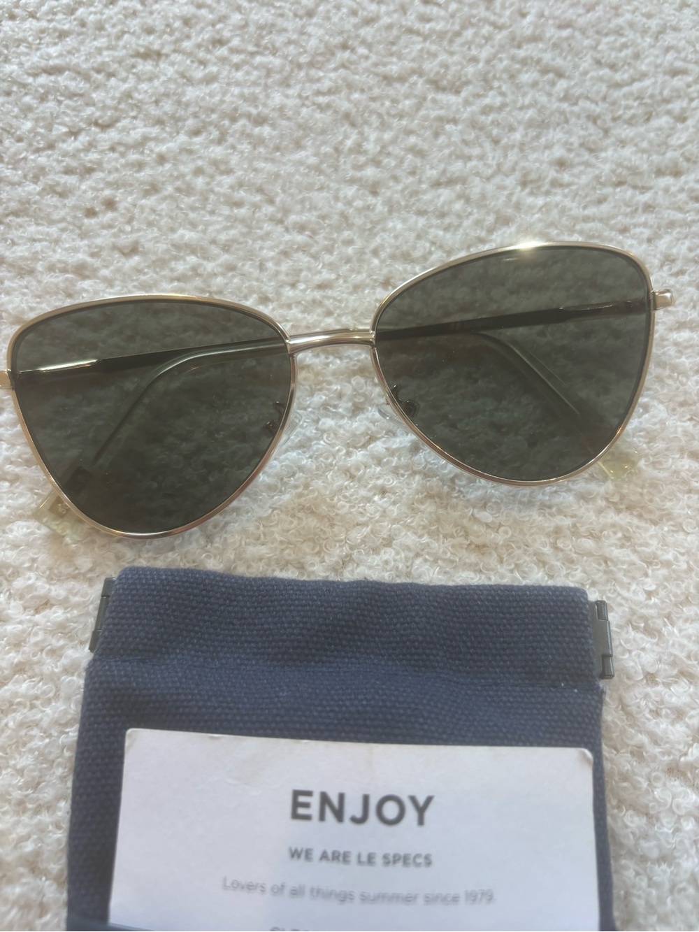 NWT gold matte Le Specs